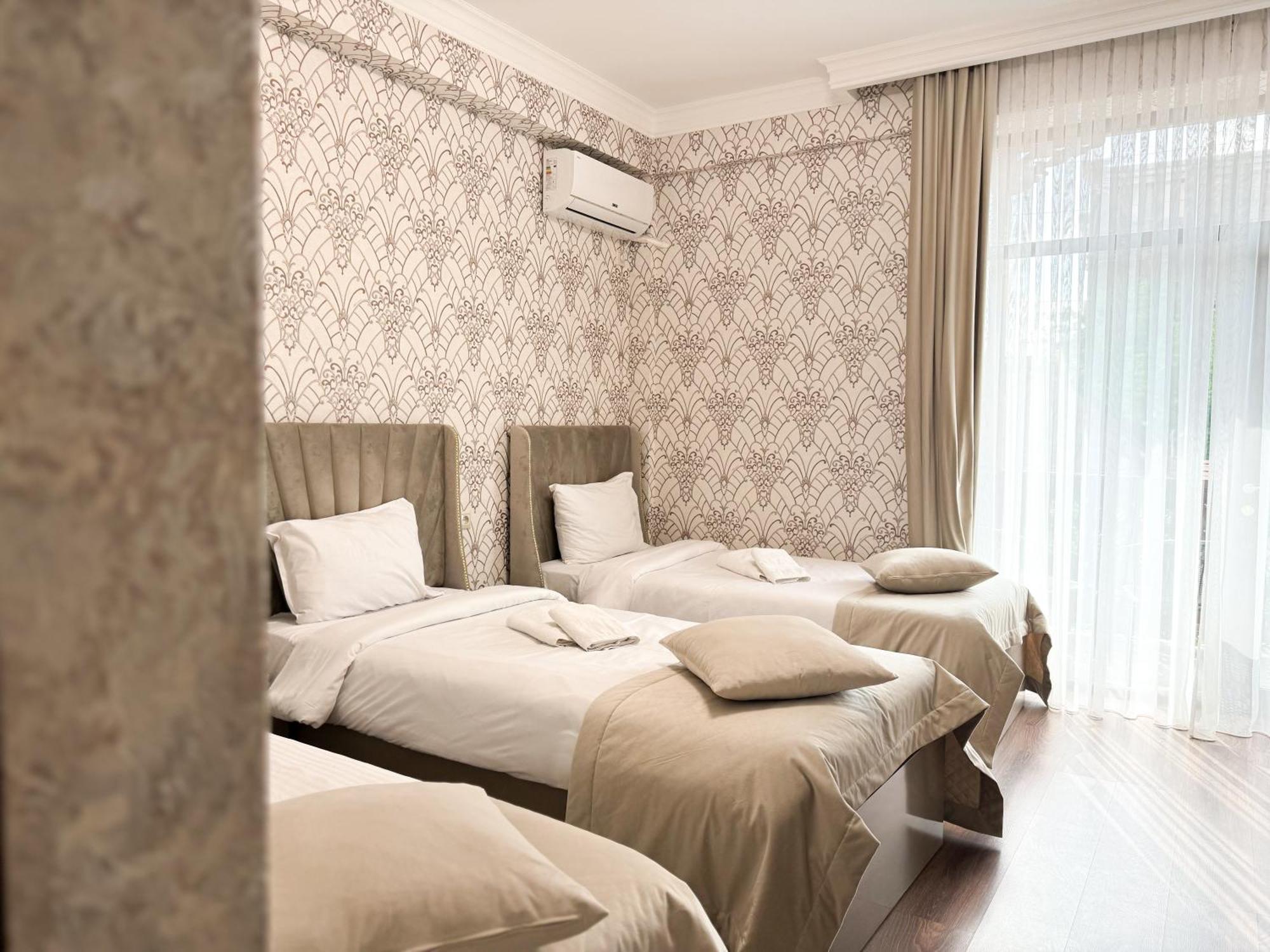 Armenia Hotel Erevan Quarto foto