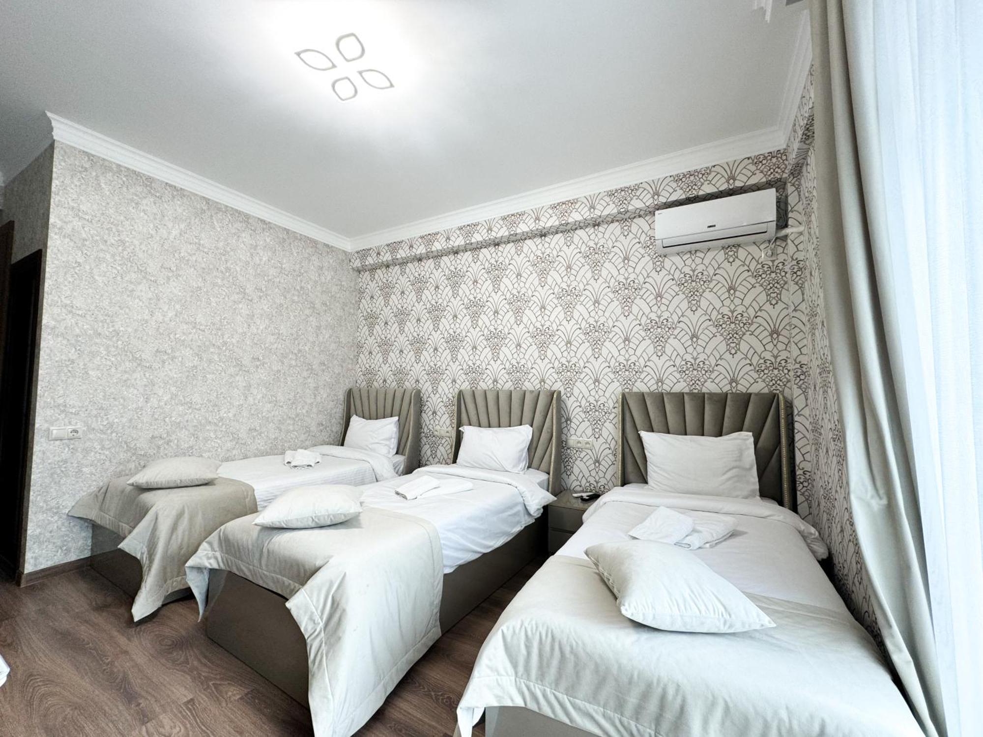 Armenia Hotel Erevan Quarto foto